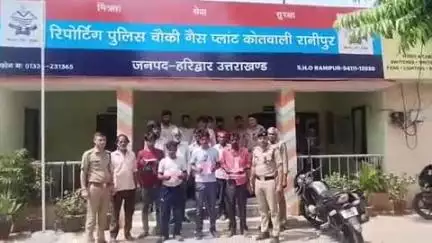 हरिद्वार: रानीपुर कोतवाली पुलिस ने खुलेआम शराब पीने वाले 67 लोगों को अलग-अलग क्षेत्र से किया गिरफ्तार, 4 स्टंटबाज भी दबोचे