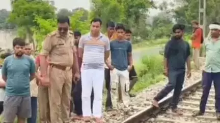 फर्रुखाबाद: बीमारी से परेशान शेखपुर निवासी ग्रामीण ने ट्रेन के आगे कूदकर की खुदकुशी, लोगों ने घटना की जानकारी परिजनों को दी