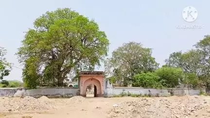 दौसा: शहर का सुप्रसिद्ध मेला मैदान बना डंपिंग यार्ड, आसपास की कॉलोनी वीडियो में उत्पन्न हुई जल भराव की आशंका #jansamshya