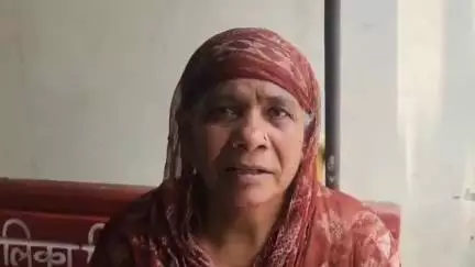पेहोवा: पहोवा में सब्जी लेते समय बुजुर्ग महिला से ठगी, रूमाल पकड़ते ही सोने की बालियां उड़ाईं