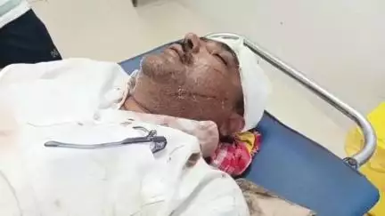आरा: जमुआ गांव में आटा लाने जा रहे व्यक्ति पर लाठी से हमला, सिर फोड़ने के बाद सदर अस्पताल में भर्ती