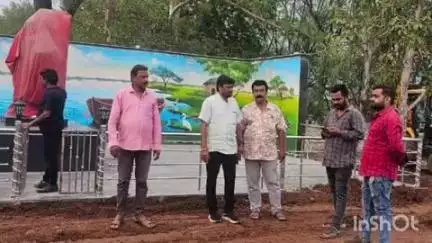 बेमेतरा: बेमेतरा शहर के विभिन्न स्थानों में 16 जून को होने वाले लोकार्पण कार्य का नपा अध्यक्ष एवं पार्षदों ने लिया जायजा