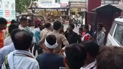 सीतापुर: नगर में डॉक्टर प्राची के अस्पताल में ऑपरेशन के बाद सिमराहन निवासी महिला की हुई मौत, शिकायत पर पुलिस ने कराया पोस्टमार्टम