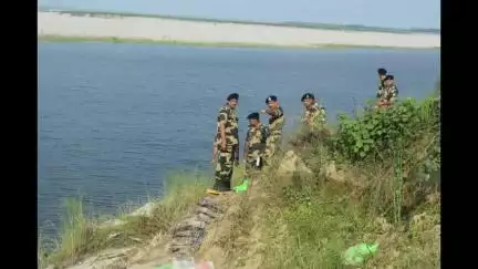 কৃষ্ণনগর ১: নদীয়ার ভারত-বাংলাদেশ সীমান্ত সফরে আসলেন এডিজি বিএসএফ ইস্টার্ন কমান্ড