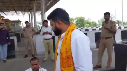 बिलारी: मोहम्मद इब्राहिमपुर टोल प्लाजा पर स्थानीय नागरिकों से हो रही वसूली, भ्रष्टाचार का मामला