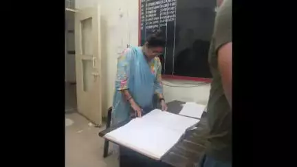 झज्जर: पुलिस आयुक्त झज्जर डॉ राजश्री सिंह ने तीन थानों का किया औचक निरीक्षण, दिए आवश्यक निर्देश
