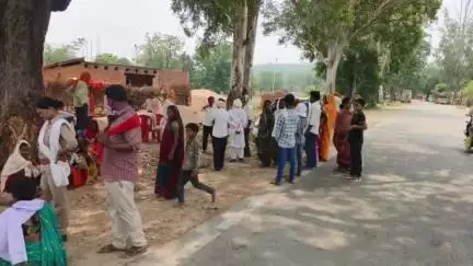 ओबरा: रजखड़ गांव में 10 वर्षीय मासूम बच्ची की लू लगने से हुई मौत, पुलिस ने शव को पोस्टमार्टम के लिए भेजा