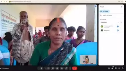 लोहरदगा: लोहरदगा में आदिम जनजाति की समस्याओं पर सुषमा नीलम सोरेंग ने वीडियो कॉन्फ्रेंसिंग से किया संवाद
