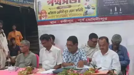 তমলুক: মাহিস্যদের OBC তালিকাভুক্ত করতে হবে, এই দাবিকে সামনে রেখে ক্ষুদিরাম মোড়ে পথসভা করল বঙ্গীয় মাহিস্য উন্নয়ন পরিষদ