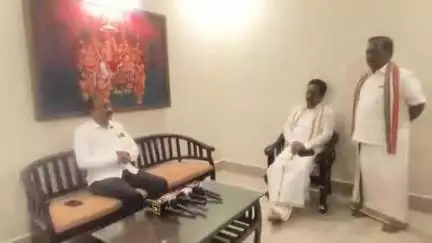 ముక్కంటిని దర్శించుకున్న ఆంధ్రప్రదేశ్ ఎండోమెంట్ కమిషనర్ చంద్రమోహన్