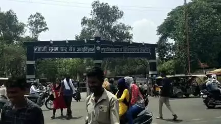जबलपुर: ज़िले में 32 वर्षीय युवक में कोरोना संक्रमण की हुई पुष्टि, CMHO ने कहा- मरीज की स्थिति में तेज़ी से हो रहा सुधार