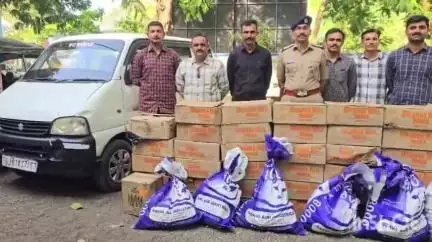જૂનાગઢ: લિરબાઈ પરા વિસ્તારમાં રહેણાંક મકાનમાંથી દારૂનો જથ્થો ઝડપાયો, આરોપીની શોધખોળ શરૂ
