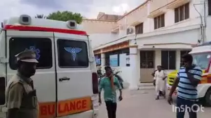 சோளிங்கர்: சோளிங்கரில் பாமக நிர்வாகி துப்பாக்கியால் சுட்டுக்கொலை- கொலையில் தொடர்புடைய பிரபு என்பவரை காலில் சுட்டு பிடித்த போலீசார்
