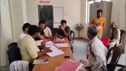 रफीगंज: रफीगंज थाना परिसर में आयोजित जनता दरबार में सात में से चार मामलों का किया गया निष्पादन