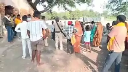मांझी: मांझी रेलवे स्टेशन परिसर में बंजारों की टीम आपस में भिड़ी, मची अफरा-तफरी