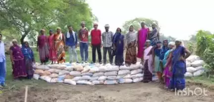 राजनांदगांव: जिले के ग्राम कन्हारपुरी में जल संरक्षण के लिए बोरी बंधान का कार्य किया गया
