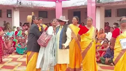 जशपुर: महादेवडांड में सड़क, साइबर सुरक्षा व नशा मुक्ति पर कार्यशाला संपन्न, जशपुर पुलिस-यूनिसेफ की पहल
