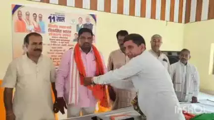बलरामपुर: चाउरखाता मंडल में सदर विधायक पलटू राम ने विकसित भारत संकल्प सभा कार्यक्रम को संबोधित किया