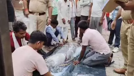 चरखारी: ग्राम पंचमपुरा में आकाशीय बिजली गिरने से एक चरवाहे की हुई मौत, एक घायल