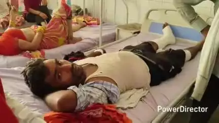 राजापुर: शिवरामपुर के राजा नगर के पास अन्ना गवंश को बचाने के प्रयास में बाइक सवार व्यक्ति घायल, जिला अस्पताल किया गया रेफर