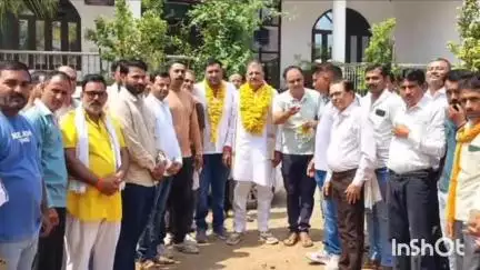 सिवनी मालवा: सिवनी मालवा में बीजेपी नेताओं के साथ किसानों ने मनाया जश्न, 19 जून से मूंग-उड़द की खरीदी के लिए पंजीयन शुरू