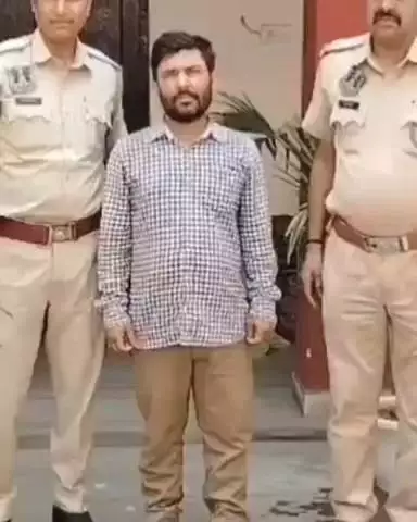 जयपुर: विश्वकर्मा थाना पुलिस ने एक शातिर जालसाज को किया गिरफ्तार