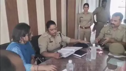 फरेंदा: बृजमनगंज थाना परिसर में समाधान दिवस पर आए 17 मामलों में से 7 का मौके पर निस्तारण किया गया