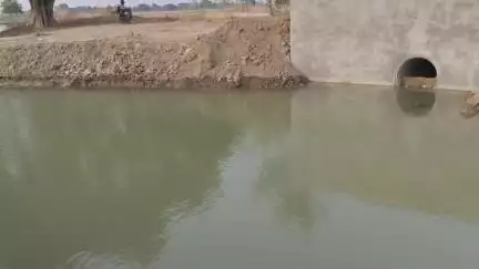 रोहतास प्रमंडल लघु सिंचाई विभाग के कार्यपालक अभियंता खेत पटवन के ह्यूम पाईप का करते हैं अनदेखी लगता है महा घोटाला।
