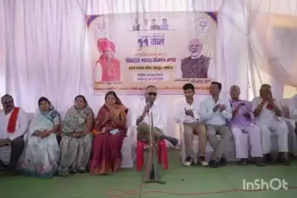 कुरूद: ग्राम भाठागांव में आयोजित संकल्प से सिद्धि कार्यक्रम में कुरुद विधायक शामिल हुए
