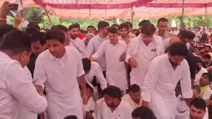 हिसार: लाठीचार्ज के आरोपियों की गिरफ्तारी की मांग को लेकर HAU में धरना जारी, सांसद दीपेंद्र हुड्डा पहुंचे