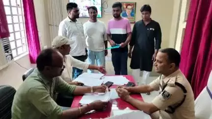 बड़हरिया: बड़हरिया थाना परिसर में भूमि विवाद से संबंधित जनता दरबार में 3 मामलों का निष्पादन किया गया