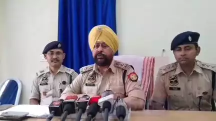 সোণাৰি: এঘাৰ মাহে নিৰুদ্দেশ হৈ থকা আৰক্ষী জোৱান মঃ ৰবিৰুল হুছেইনৰ মৃতদেহ উদ্ধাৰ সন্দৰ্ভত সোণাৰিত জিলা আৰক্ষী অধীক্ষকৰ সংবাদ মেল