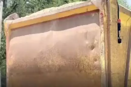 మాచారెడ్డి: వాడి గ్రామం వద్ద అక్రమంగా తరలిస్తున్న టిప్పర్ ని పట్టుకున్న మాచారెడ్డి పోలిసులు