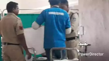 परसिया: परासिया: फरार हत्यारोपी मुकेश ने पेड़ पर फांसी लगाने की कोशिश की, फंदा टूटने से बचा