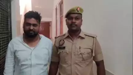 आज़मगढ़: मुबारकपुर पुलिस ने बम्हौर मार्ग से मारपीट करने वाले अभियुक्त को किया गिरफ्तार