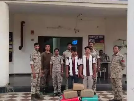 सुकमा: तोंगपाल पुलिस ने गांजे की तस्करी करते हुए दो युवकों को रंगे हाथों किया गिरफ्तार