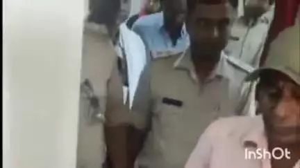 बिक्रमगंज: बिक्रमगंज शहर के तमन्ना इंडेन गैस गोदाम गली में हुई चोरी की घटना का उद्भेदन करने में डॉग स्क्वायड की टीम रही विफल