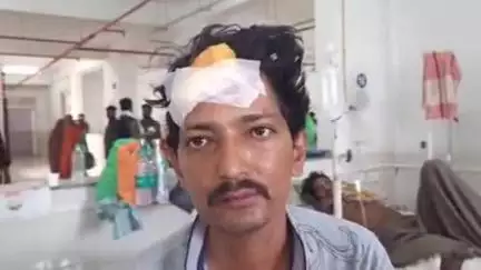 खंडवा नगर: खंडवा: छोटी छैगाँव में कार और आईसर की टक्कर, कार चालक गंभीर रूप से घायल