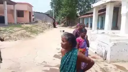 ଅମ୍ବାଭୋନା: ଡୁଙ୍ଗୁରୀ ଗ୍ରା:ପ: ର  ଦୁର୍ଗାମଣ୍ଡପ ନିକଟରେ ଥିବା ଜଳଯୋଗାଣ ପ୍ରକଳ୍ପ ରୁ ବାରମ୍ବାର ଜଳଯୋଗାଣ ବ୍ୟାହତ ଯୋଗୁଁ ଲୋକେ ହନ୍ତସନ୍ତ #jansamasya
