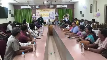 ବାରିପଦା ମ୍ୟୁନିସିପାଲଟି: ଜାତୀୟ ସ୍ୱାସ୍ଥ୍ୟ ମିଶନ ସମ୍ମିଳନୀ କକ୍ଷରେ ବିଶ୍ୱ ରକ୍ତଦାତା ଦିବସ ପାଳିତ; ୧୪ ଜଣ ରକ୍ତଦାତା ଓ ୧୫ ଟି ଅନୁଷ୍ଠାନ ହେଲେ ସମ୍ବର୍ଦ୍ଧିତ