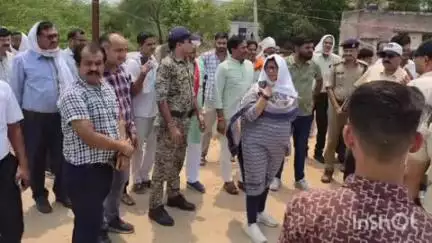 भितरवार: सीएम मोहन यादव के करहिया आगमन के मद्देनज़र ज़िला कलेक्टर ने सभा स्थल का किया निरीक्षण