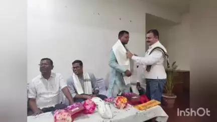 पांडू: पांडू में निवर्तमान थाना प्रभारी का विदाई समारोह एवं नए थाना प्रभारी का स्वागत किया गया
