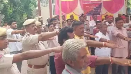 सुमेरपुर: जोधपुर रेंज आईजी के निर्देश पर नशा मुक्ति अभियान के तहत सुमेरपुर सिटी थाने में सीएलजी मेंबर्स को दिलाई गई शपथ