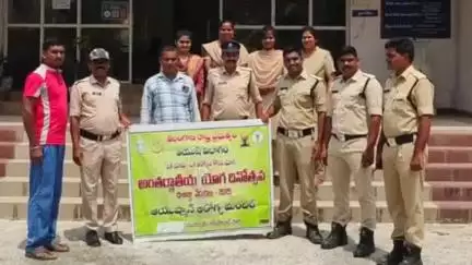 అసిఫాబాద్: యోగాతో దీర్ఘకాలిక రోగాలు నయం: ఆయుష్ డీఎంఓ సందీప్ కుమార్