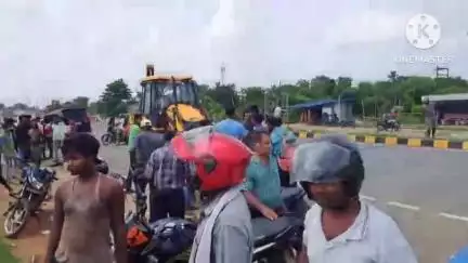 ବଡସାହି: ୧୮ ନଂ ଜାତୀୟ ରାଜପଥ ବଙ୍ଗଳା ଛକରେ ଦ୍ରୁତଗାମୀ ବୋଲେରୋ ଦୁର୍ଘଟଣାଗ୍ରସ୍ତ, ୩ ଗୁରୁତରଙ୍କ ସମେତ ୨ ଜଣଙ୍କ ଅବସ୍ଥା ସଙ୍କଟାପନ୍ନ