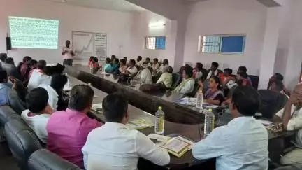 टाटीझरिया: प्रखंड सभागार में वन एवं पर्यावरण की महत्ता और वन अधिकार कानून को लेकर एक दिवसीय कार्यशाला आयोजित