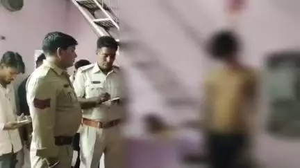 शाजापुर: काछीवाड़ा में एक युवक ने फांसी लगाकर की आत्महत्या, प्रेमिका ने फोन पर परिजनों से कहा- उसे बचा लो