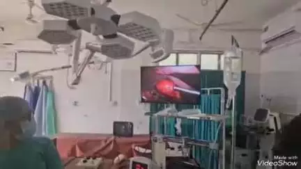 देवघर: सदर अस्पताल देवघर में पहली बार डॉ. रवि कुमार के नेतृत्व में हुई लेप्रोस्कोपिक सर्जरी