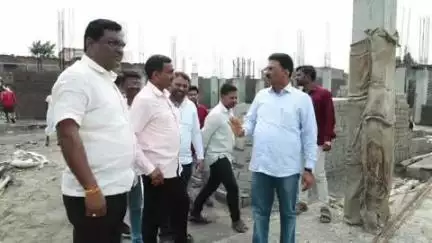 गंगाखेड: पंचायत समितीच्या नवीन इमारतीच्या कामाची आमदार डॉ. रत्नाकर गुट्टे यांनी केली पाहणी