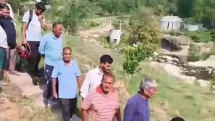 नगरोटा बगवां: ग्राम पंचायत मुंदला निवासी भारतीय सेना के 40 वर्षीय जवान रामचंद्र का हुआ निधन, सैन्य सम्मान के साथ हुआ अंतिम संस्कार